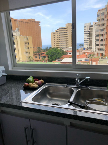 Apartamento En Alquiler Playa Grande Ms 25-18390
