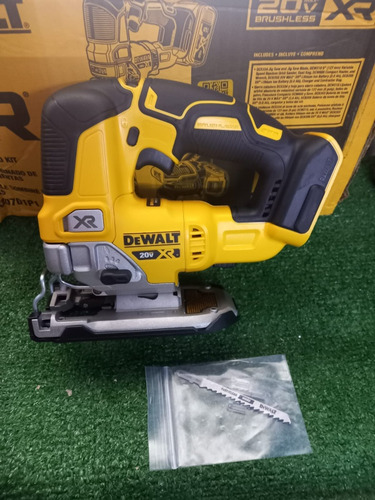 Cierra Caladora Dewalt Xr Nueva 