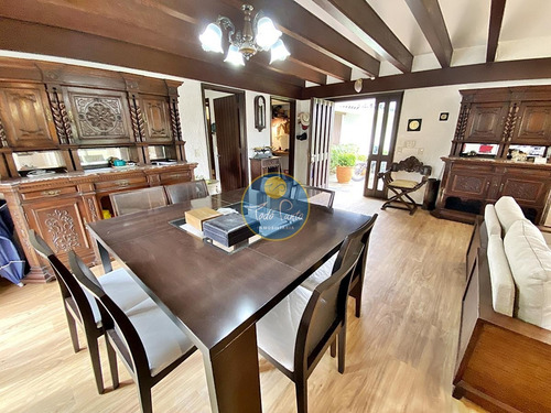 Hermosa Casa En Venta En Playa Mansa- Ref: 5929