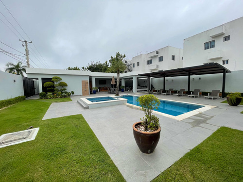 Residencia De Lujo En Venta | Moderna, Elegante Y Funcional