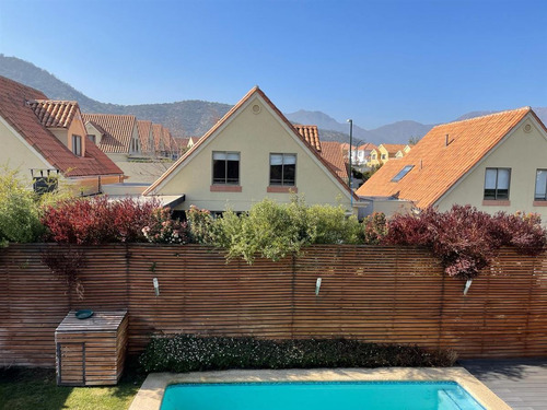 Casa En Arriendo En Lo Barnechea