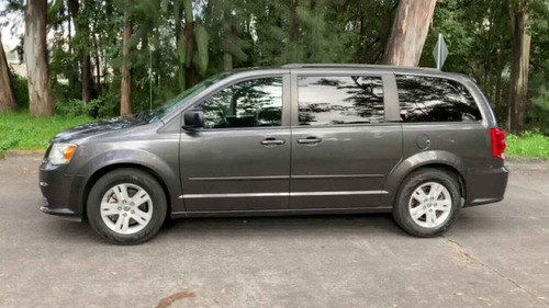 Imagen 6 de 15 de Dodge Grand Caravan 2017 5p Sxt V6/3.6 Aut