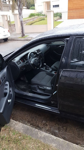 Imagen 7 de 8 de Volkswagen Vento 2015 2.5 Advance Plus 170cv Tiptronic