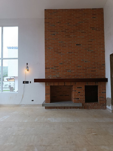 Se Vende Casa En Urb El Placer 330m2 - 4h+s/4+½b+s/4p