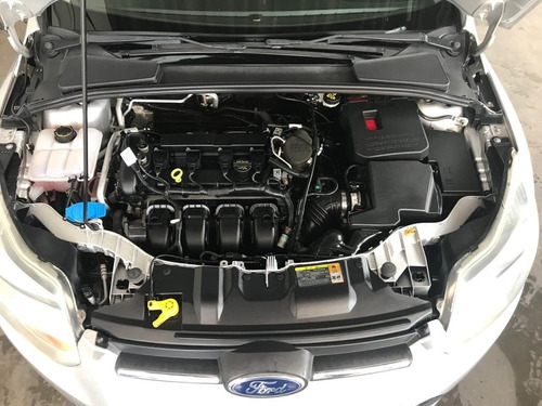 Imagen 13 de 13 de Ford Focus Se 2012