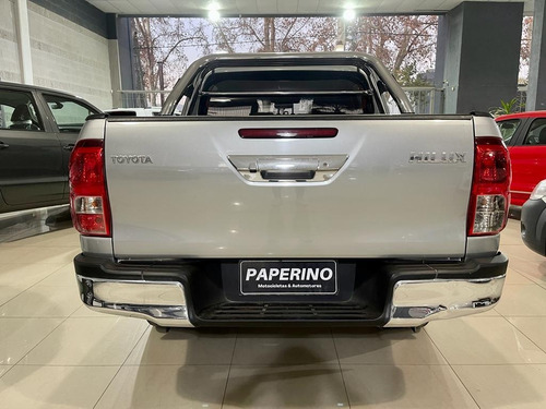 Imagen 4 de 20 de Toyota Hilux 2020 2.8 Cd Sr 177cv 4x4