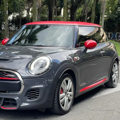 Mini John Cooper Works 2.0 TURBO AUTOMÁTICO