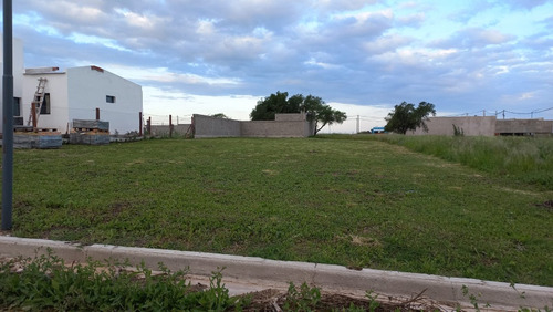 Dueño Vende Terreno 638m2 En Loteo Santa Catalina