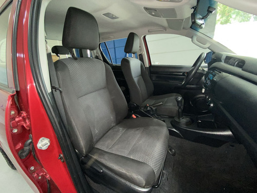 Toyota Hilux Dx 4x4 Pcyp60