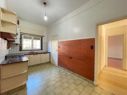 Venta Casa Ph 3 Ambientes Con Fondo Libre Castelar Centro