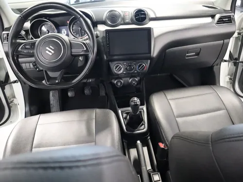 Suzuki Swift Hibrido Mt 2022