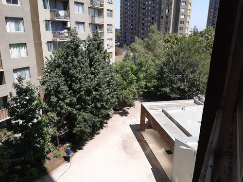 Metro Las Rejas, Ambiente Familiar (102780)