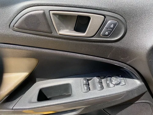 Ford Ecosport Se