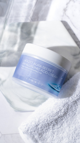Jigott Real Cream Humectante Con Extractos 150ml. Momento De Aplicación Día/noche Tipo De Piel Normal/seca/mixta/maduras/ácido Hualurónico