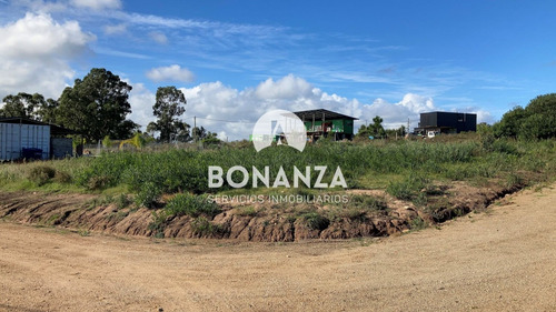 Imagen 2 de 6 de Terreno Esquina En Venta En Punta Colorada, Piriapolis