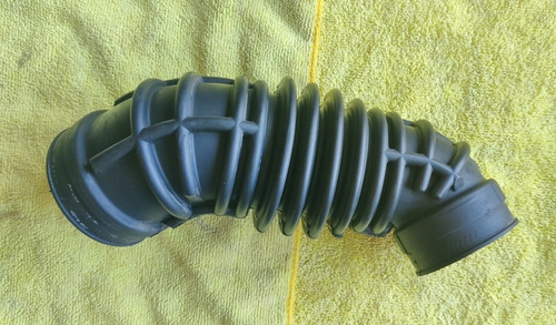 Manguera Admisión Filtro Audi A4 B7 05 -08 8e0 133 356 D (Usado)
