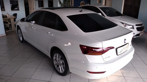 Imagem 4 de 10 de Volkswagen Jetta 1.4 250 Tsi Total Flex Comfortline Aut 2020