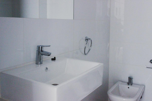 Vente Y Alquiler De Apartamento 1 Dormitorio Con Balcón En Pocitos