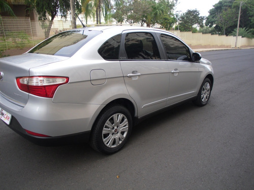 Imagem 5 de 16 de Fiat/ Siena Attractiv 1.4 Ano 2016