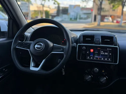 Nissan March 1.6 Advance Mt