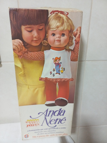 Boneca Anda Nenê Da Estrela 