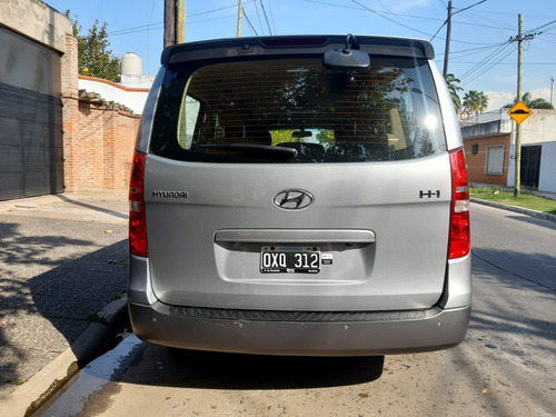 Imagen 4 de 18 de Hyundai H1 2015 2.4 Premium 1 175cv 4at