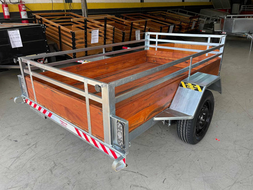 Carretinha Fazendinha De Chapa Com Caixinha 2.00 X 1.20 X 40