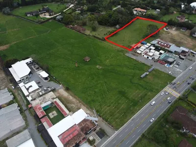 Lote y casalote en arriendo