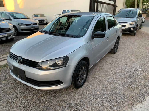 Volkswagen Voyage 1.6 Comfortline Plus 101cv 2013