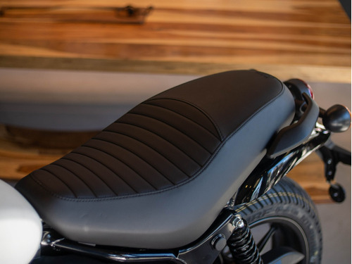 Imagen 16 de 25 de Royal Enfield Hntr 350 Rebel Blue Reserva