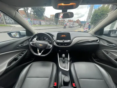 Chevrolet Onix 1.0T Premier Sedan At