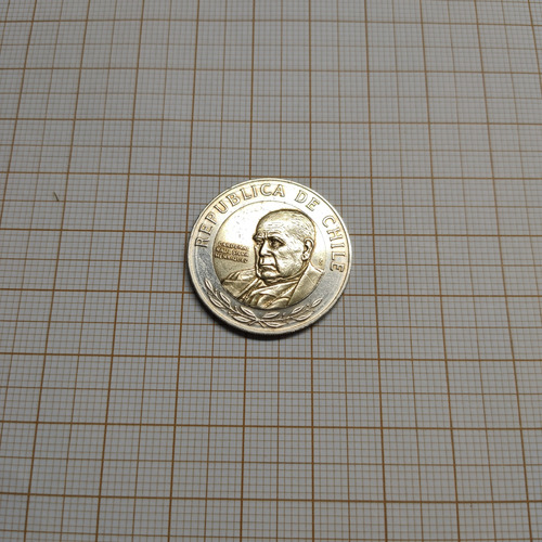 Moeda 500 Pesos Chile 2008 Cardenal Raul Silva Henriquez Mbc (Usado)