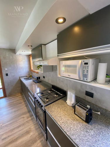 Venta Casa 117 M2, 3 Habitaciones, Barrio Once - Villa La Angostura