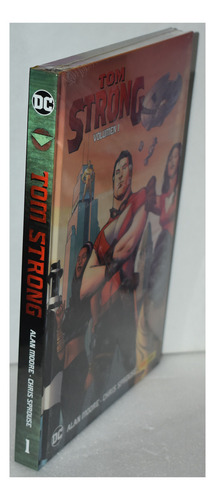 Tom Strong: Volumen 1, De Alan Moore; Chris Sprouse. Tom Strong, Vol. 1. Editorial Panini, Tapa Dura En Español, 2024