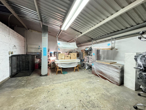 Bodega Comercial En Venta En Santa María La Ribera