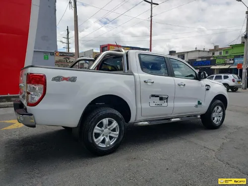 Ford Ranger 3.2 XLT AT