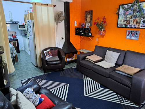 Excelente Ubicación Casa A Nuevo 1 Dormitorio Y Medio ,cochera Y Parrilla