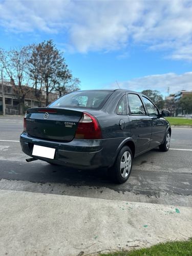 Chevrolet Corsa 1.8 Gl Aa+da