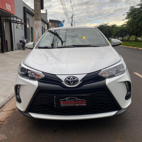 Toyota Yaris YARIS XS Sedan 1.5 Flex 16V 4p Aut.