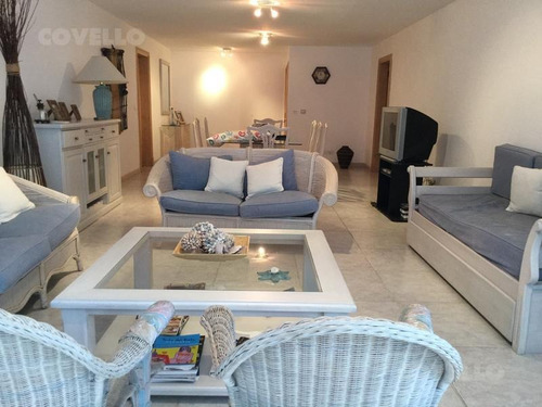 Imagen 6 de 22 de Venta Torre New York Punta Del Este Parada 6 Playa Brava