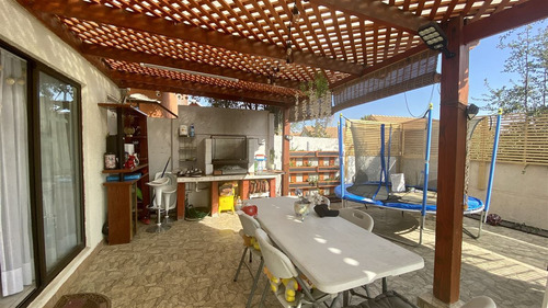 Bajó Su Valor! Casa En Venta De 3 Dorm. En La Florida