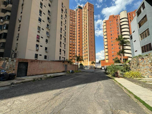 Se Alquila Apartamento En Urb. El Bosque