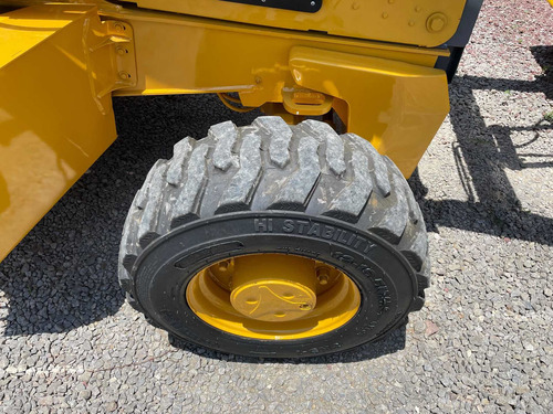 Imagen 7 de 14 de Retroexcavadora Jhon Deere 2012 4x4 Lista Para Trabajar