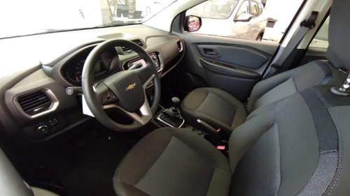 Imagen 10 de 25 de Chevrolet Spin Lt 1.8 Nafta 5 Asientos Manual 2022 Br*