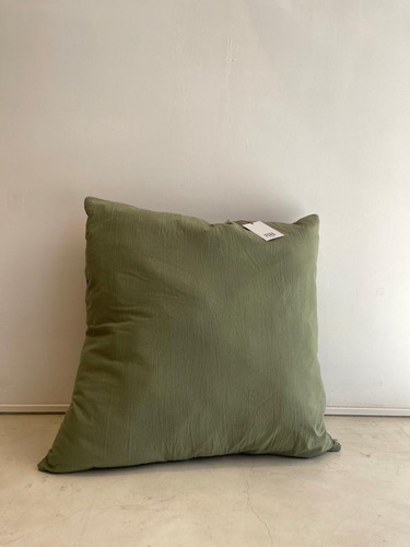 Imagen 2 de 2 de Almohadon Nido Y Tussor 70x70 Cm Pura Home