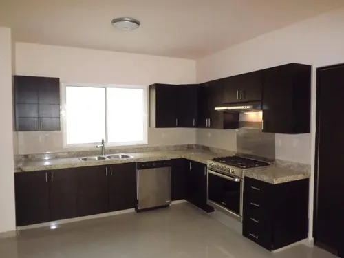 Casa En Venta En Del Paseo Residencial