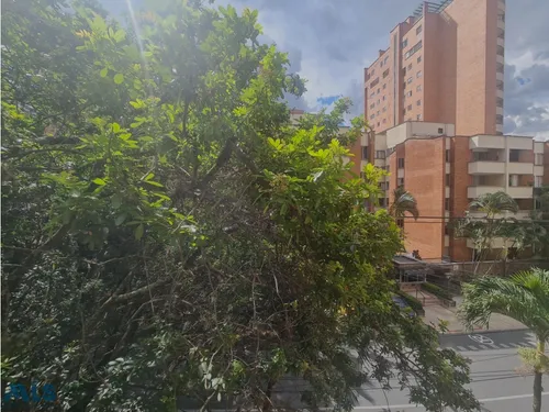 Espacioso Apartamento En Laureles(mls#255855)