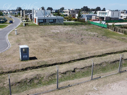Imagen 2 de 12 de Venta - Lote En La Alameda