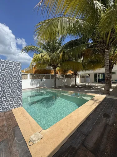 Casa En Venta De Dos Planta A 3 Cuadras Del Mar De Telchac Puerto.