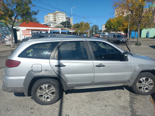 Fiat Palio 1.8 Adventure Locker